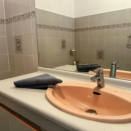 La Tour D'ivoir Apartamento Tolón