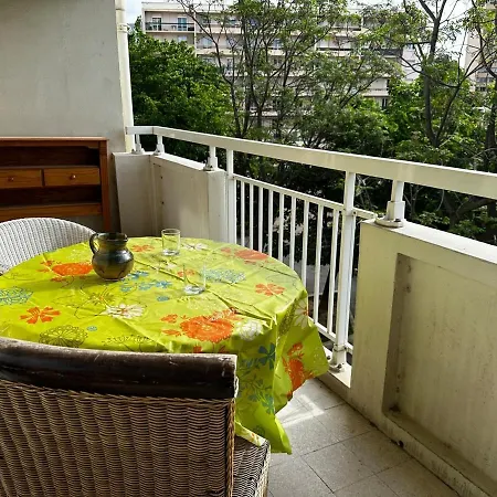 La Tour D'ivoir Tolón