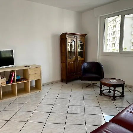 La Tour D'ivoir Apartamento Tolón